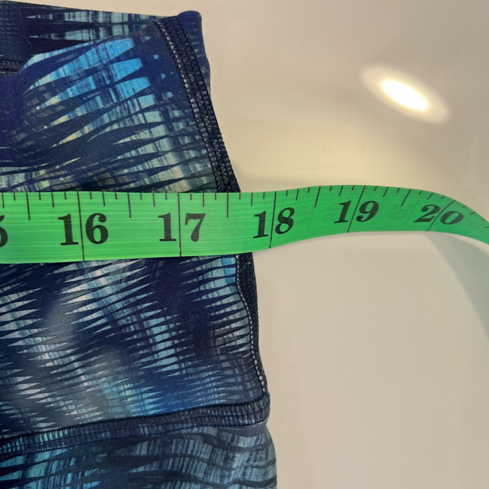 NWOT / Lululemon Wunder Train High-Rise Tight 25" *Foil - Picture 7 of 7